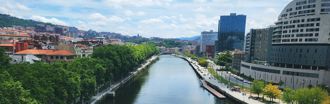 Melbourne to Bilbao | Nat Looking Around