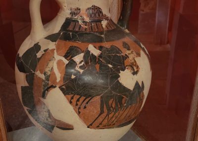 Panathenaic amphora (525 - 500 BC)