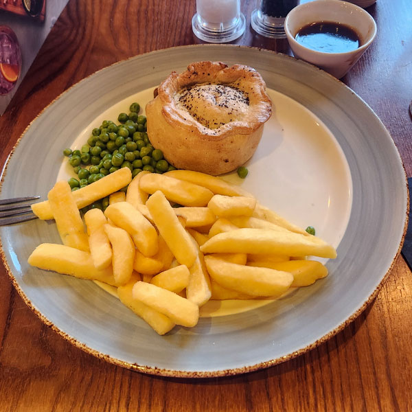 VEGAN EATS: UK PART TWO | Nat Looking Around