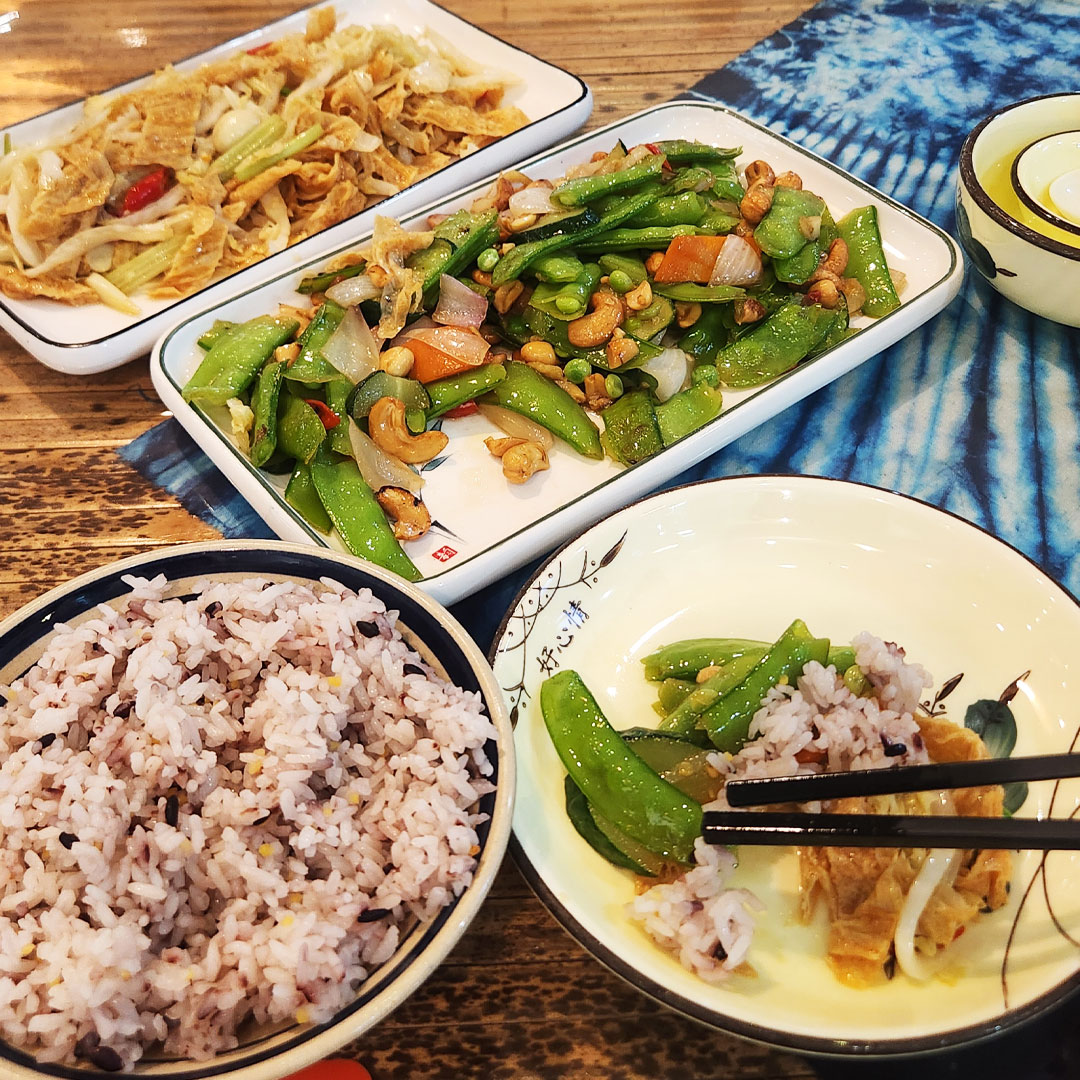 Home Cooking Place - Yangshuo | Vegan Eats - Nat Looking Around